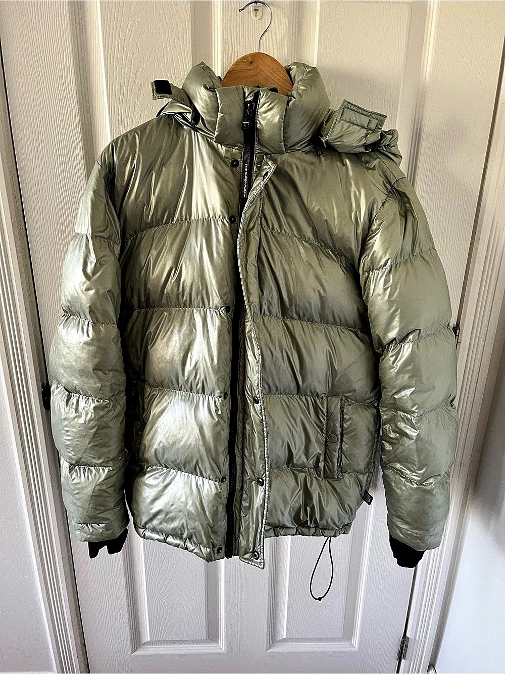 Aritzia The Super Puff Puffer Jacket in Green Size Medium